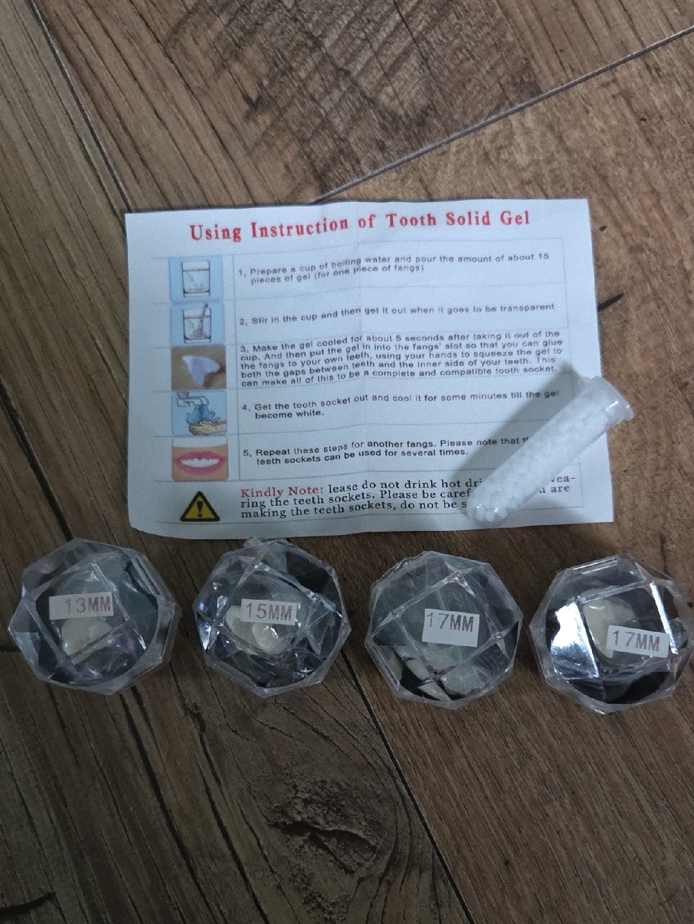 Vampire Fangs Caps Set - 4 Pairs in 3 Sizes